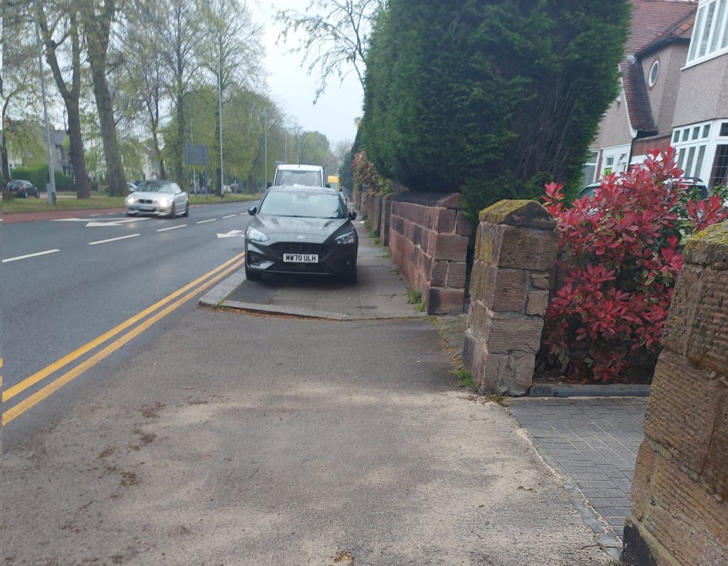 How to report pavement parking